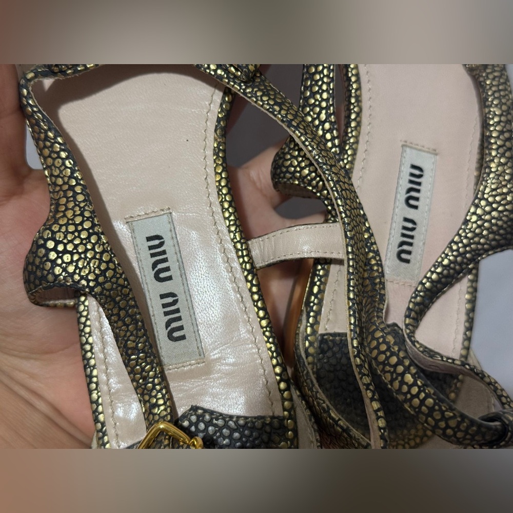 Miu Miu Metallic Gold Bow Sandals - Picture 7 of 8